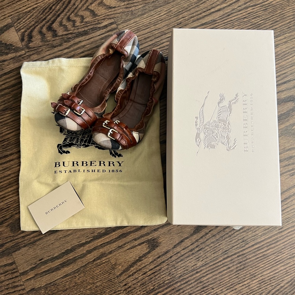 Burberry Bridle Housecheck falconer ballerina